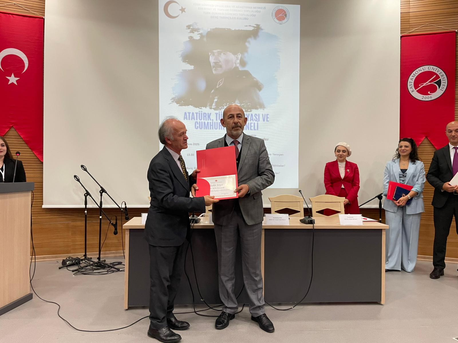 Atatürk, Türk Dünyası ve Cumhuriyet Konulu Panel 